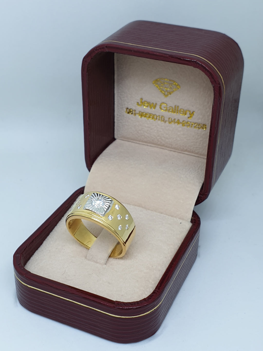 แหวนเพชรชาย GIA ประดับเพชร ทอง 18K | RG00143