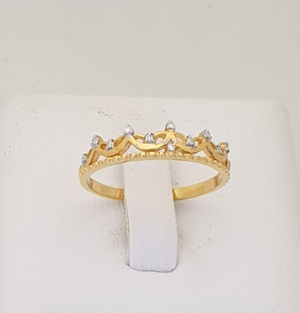แหวนเพชรมงกุฎ (Crown Ring) ทอง 18K | RG00451