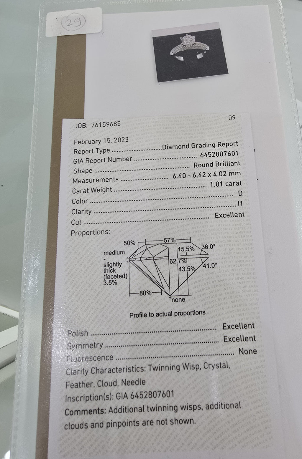 แหวนเพชรเม็ดเดี่ยว GIA 1.01 กะรัต ล้อมเพชรข้างบ่า ทองขาว 18K | RG00624