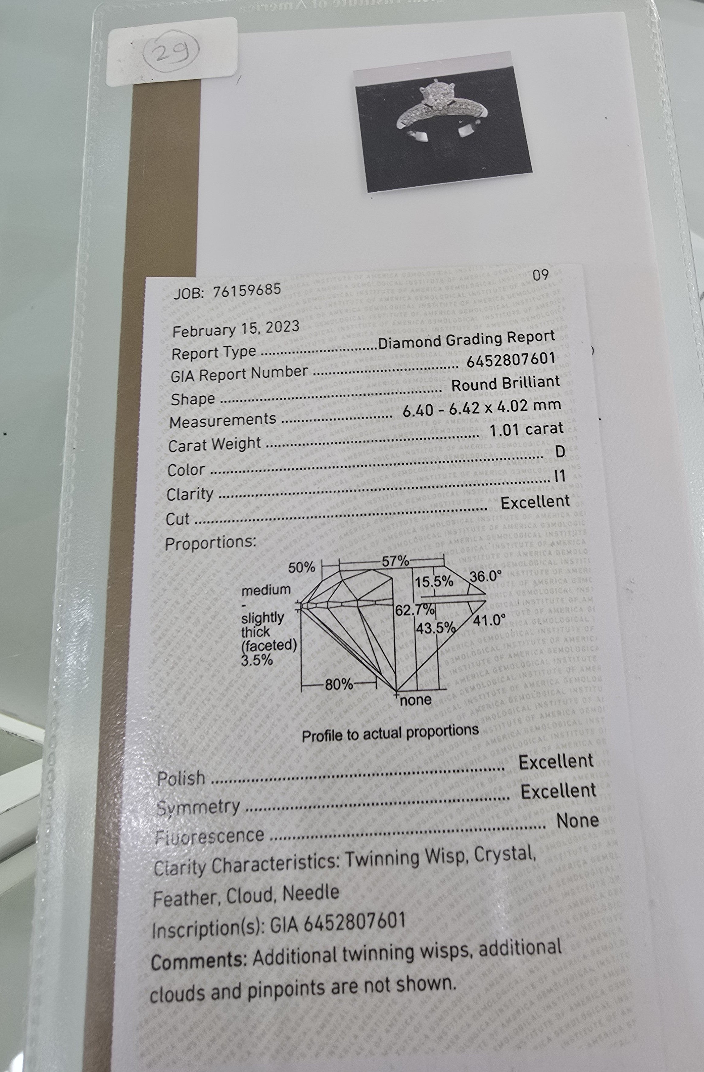แหวนเพชรเม็ดเดี่ยว GIA 1.01 กะรัต ล้อมเพชรข้างบ่า ทองขาว 18K | RG00624