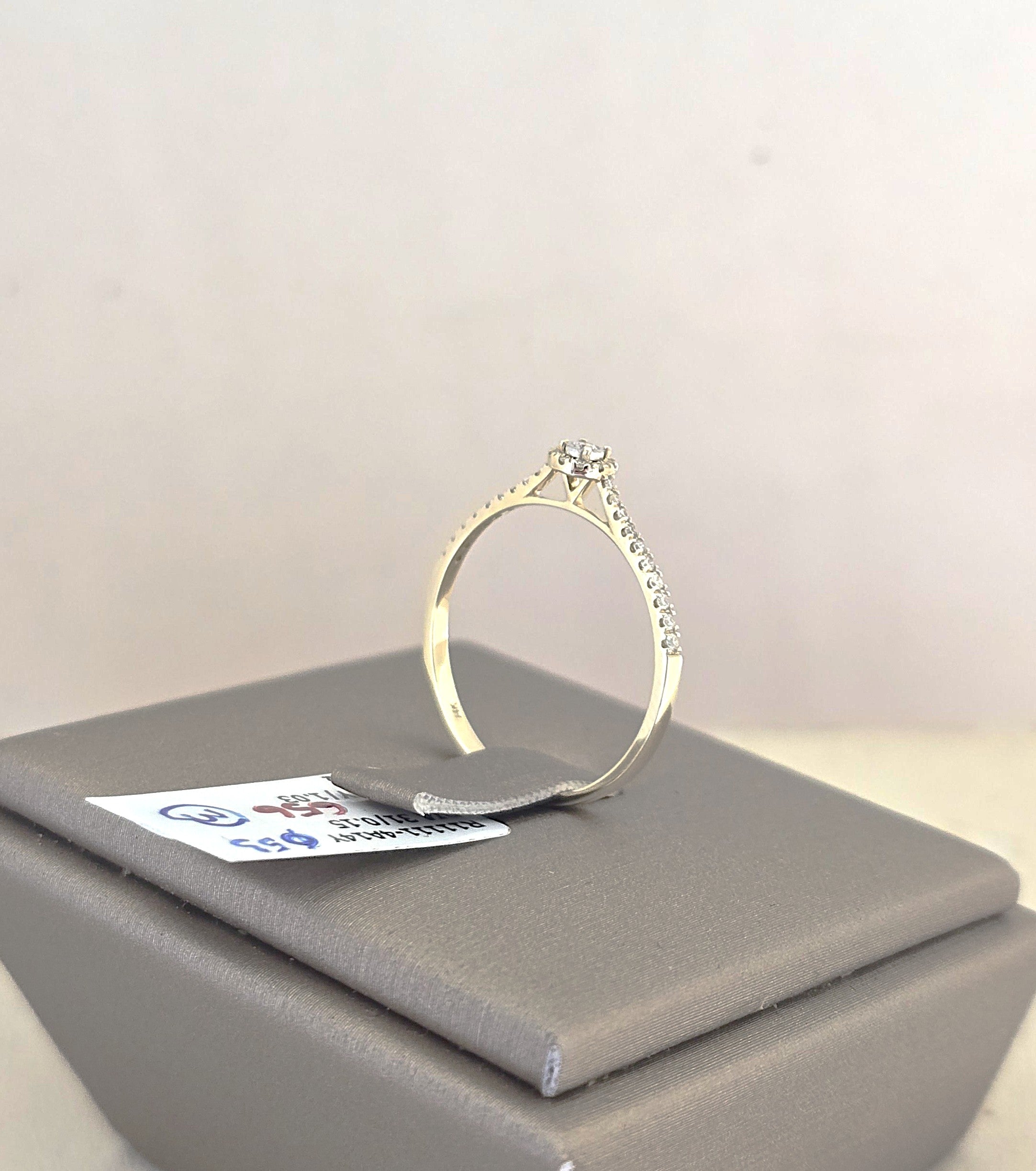 แหวนเพชรเม็ดเดี่ยวล้อมเพชร (Halo Solitaire) ทอง 14K | RG00646