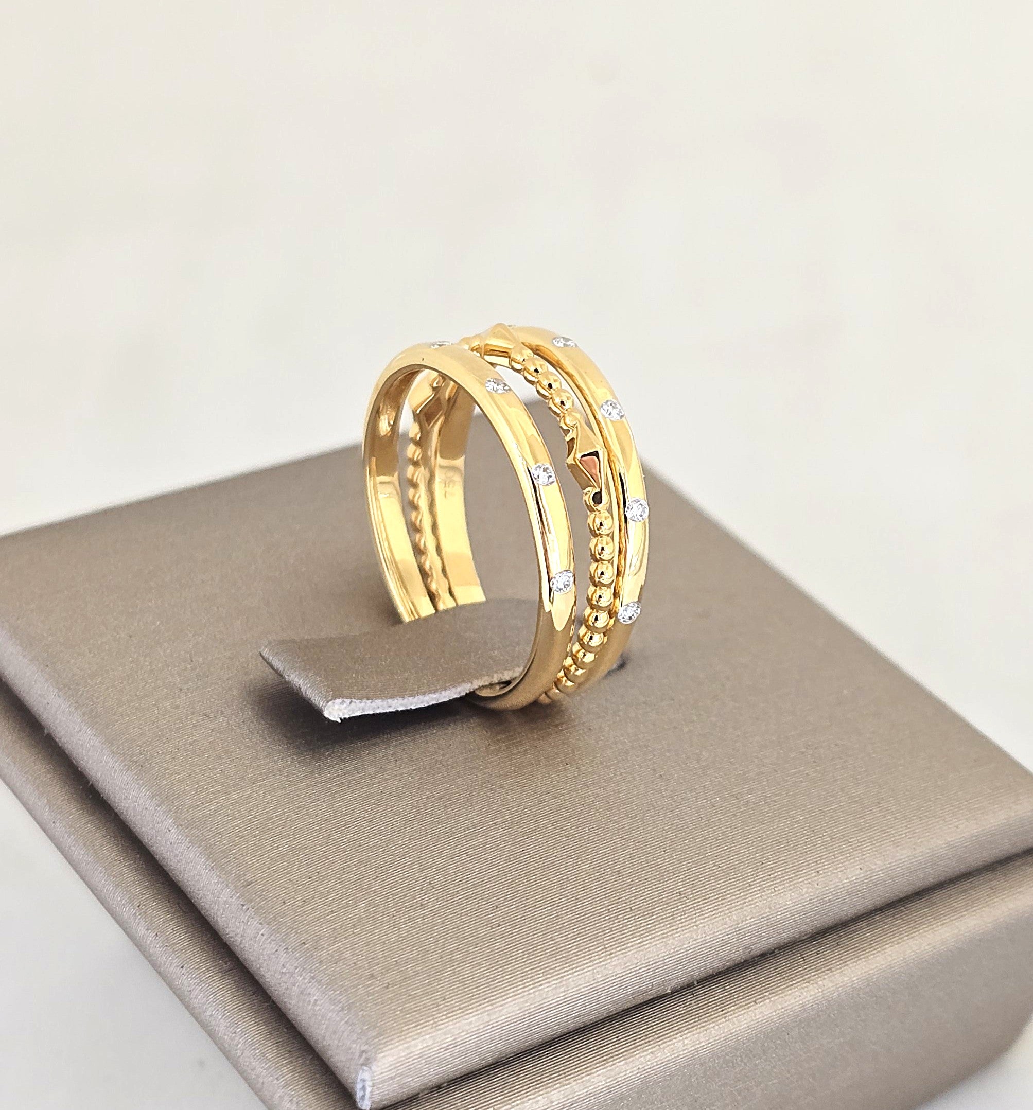 แหวนเพชร Triple Stack Chevron ทอง 18K ถอดแยกได้ | RG00648